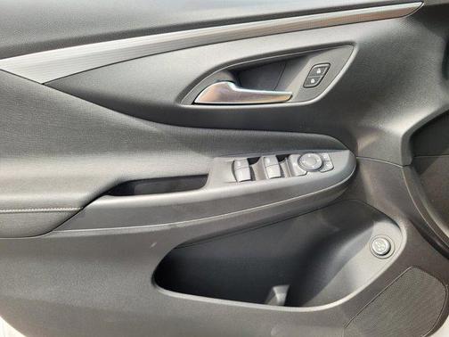 2025 Buick Envista Avenir FWD