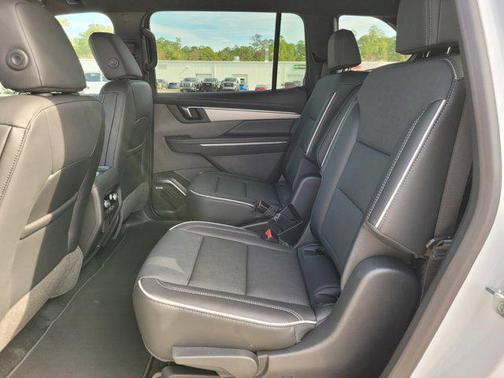 2025 Buick Enclave Preferred FWD