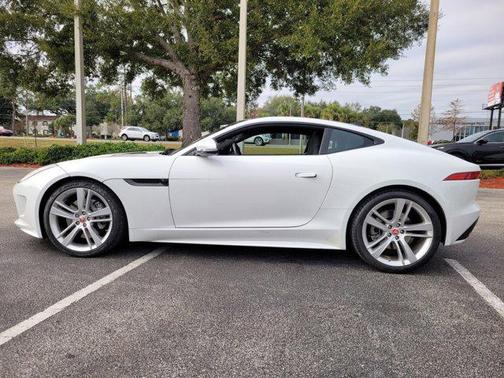 2017 Jaguar F-TYPE Premium