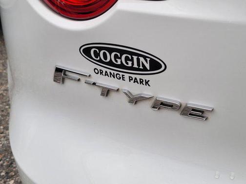 2017 Jaguar F-TYPE Premium