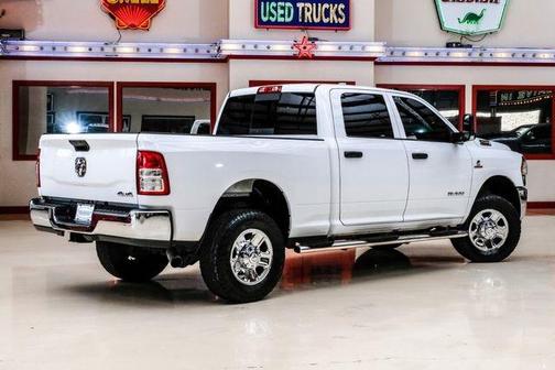 2022 RAM 2500 Tradesman Crew Cab 4x4 6'4' Box