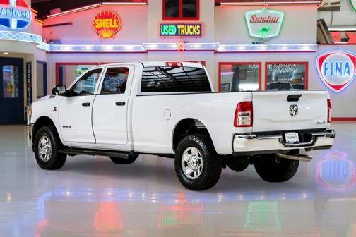 2022 RAM 3500 Tradesman Crew Cab 4x4 8' Box