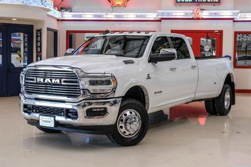 2020 RAM 3500 Laramie Crew Cab 4x4 8' Box