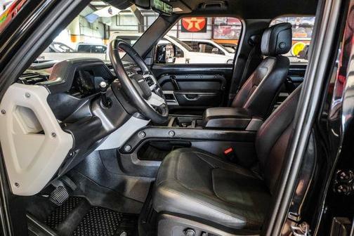 2024 Land Rover Defender 110 P500 SE