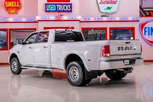 2017 RAM 3500 Limited Crew Cab 4x4 8' Box