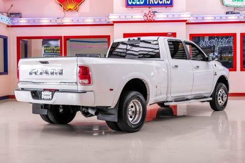 2017 RAM 3500 Limited Crew Cab 4x4 8' Box