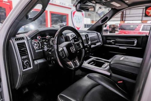2017 RAM 3500 Limited Crew Cab 4x4 8' Box