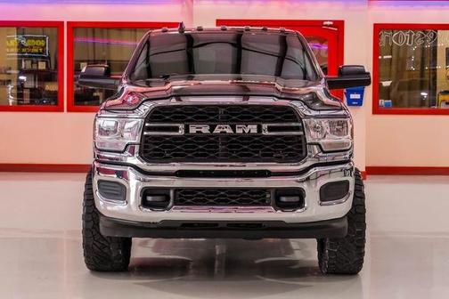 2020 RAM 2500 Tradesman Crew Cab 4X4 6'4' Box