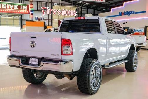 2022 RAM 2500 Big Horn Crew Cab 4x4 6'4' Box