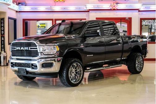 2020 RAM 2500 Big Horn Crew Cab 4X4 6'4' Box
