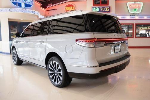 2023 Lincoln Navigator Reserve