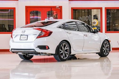 2019 Honda Civic Touring