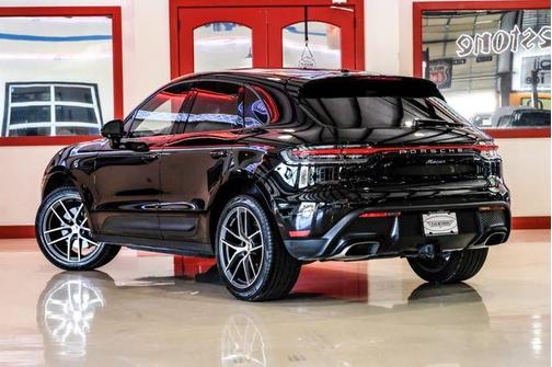 2024 Porsche Macan T