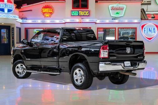 2022 RAM 2500 Big Horn Crew Cab 4x4 6'4' Box
