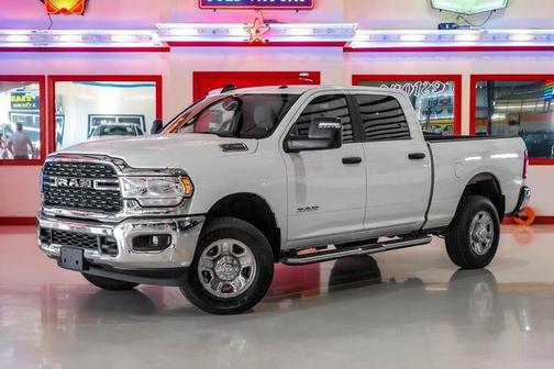2024 RAM 2500 Big Horn Crew Cab 4x4 6'4' Box