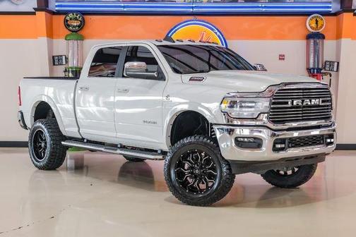 2022 RAM 2500 Laramie Crew Cab 4x4 6'4' Box
