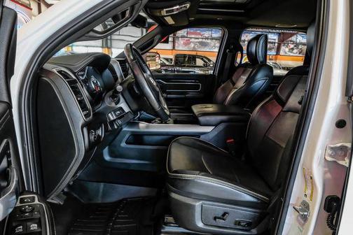 Bright White Clearcoat 2021 RAM 2500 Laramie Crew Cab 4x4 6'4' Box