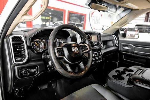 2020 RAM 2500 Big Horn Crew Cab 4X4 6'4' Box
