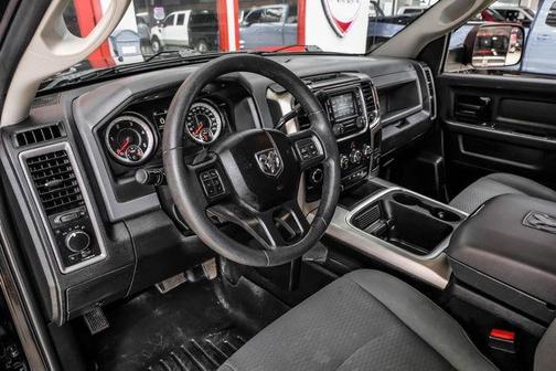 2018 RAM 2500 Tradesman Crew Cab 4x4 6'4' Box