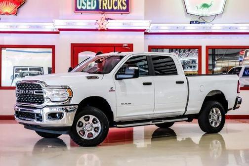 2024 RAM 2500 Big Horn Crew Cab 4x4 6'4' Box