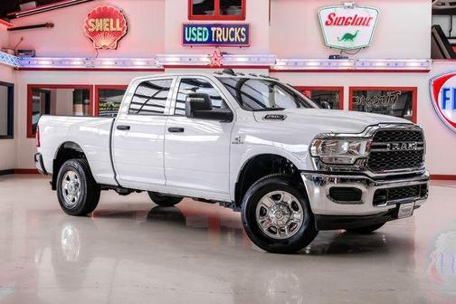 2024 RAM 2500 Tradesman Crew Cab 4x4 6'4' Box