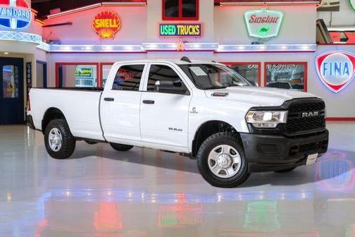 2022 RAM 2500 Tradesman Crew Cab 4x4 8' Box