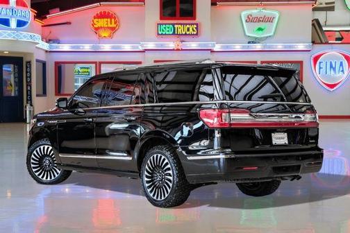 2020 Lincoln Navigator Black Label