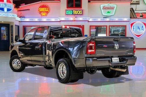 2023 RAM 3500 Laramie Crew Cab 4x4 8' Box