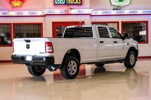 2023 RAM 2500 Tradesman Crew Cab 4x4 8' Box