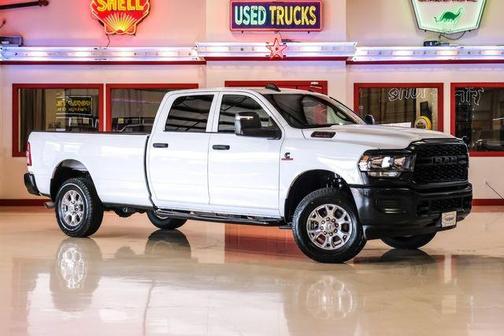 2023 RAM 2500 Tradesman Crew Cab 4x4 8' Box