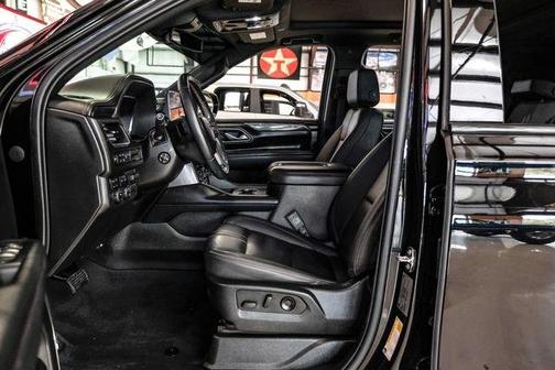 2023 Chevrolet Tahoe 4WD RST