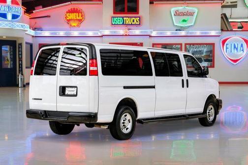 2023 Chevrolet Express 3500 RWD 3500 Extended Wheelbase LS