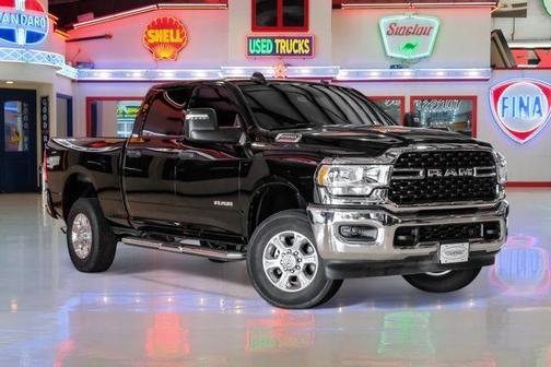 2024 RAM 2500 Big Horn Crew Cab 4x4 6'4' Box