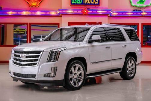 2018 Cadillac Escalade Luxury