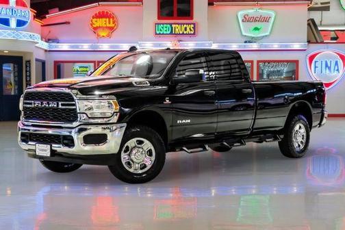 2019 RAM 3500 Tradesman Crew Cab 4x4 8' Box