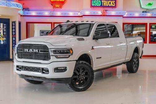 2020 RAM 2500 Laramie Mega Cab 4X4 6'4' Box