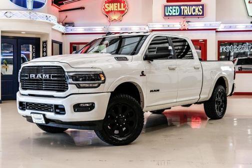 2020 RAM 3500 Laramie Crew Cab 4x4 6'4' Box