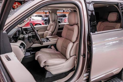 2018 Lincoln Navigator Select
