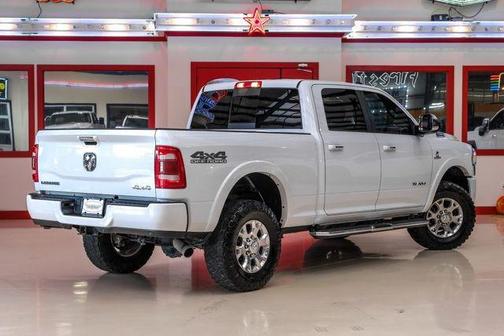 2022 RAM 2500 Laramie Crew Cab 4x4 6'4' Box