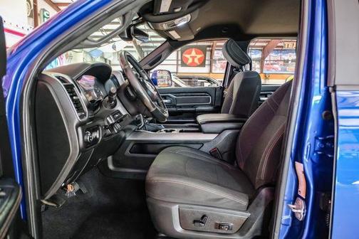 2019 RAM 2500 Big Horn Crew Cab 4x4 6'4' Box