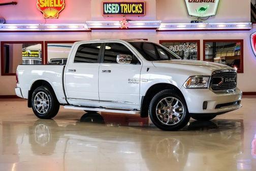 2017 RAM 1500 Limited Crew Cab 4x2 5'7' Box