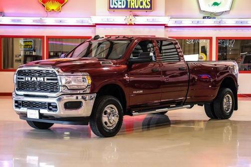 2020 RAM 3500 Tradesman Crew Cab 4x4 8' Box
