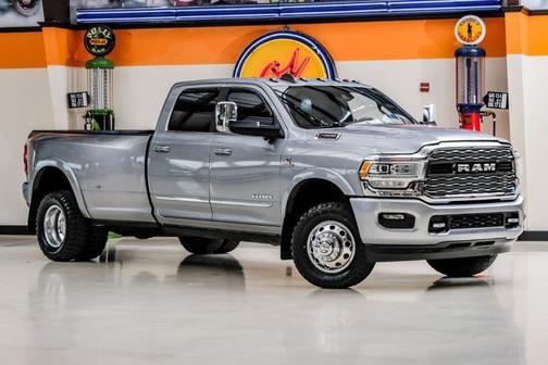 2020 RAM 3500 Limited Crew Cab 4x4 8' Box