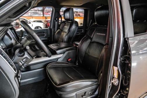 2022 RAM 3500 Laramie Crew Cab 4x4 8' Box