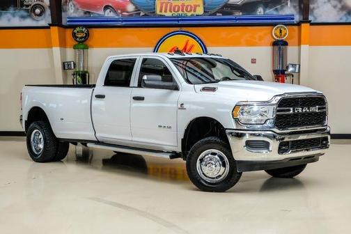 2022 RAM 3500 Tradesman Crew Cab 4x4 8' Box