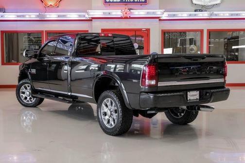2018 RAM 3500 Limited Crew Cab 4x4 8' Box