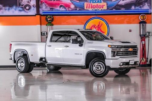 2022 Chevrolet Silverado 3500 High Country
