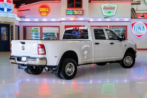 2024 RAM 3500 Tradesman Crew Cab 4x4 8' Box