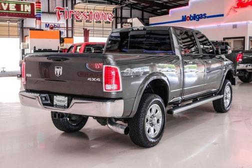 2018 RAM 2500 Laramie Crew Cab 4x4 6'4' Box