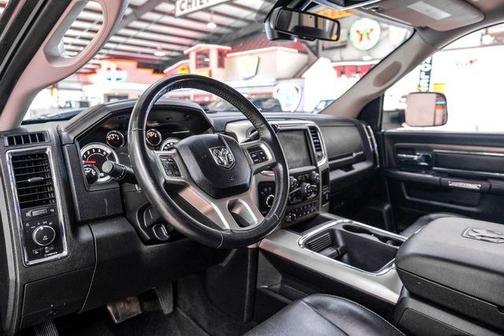 2018 RAM 2500 Laramie Crew Cab 4x4 6'4' Box